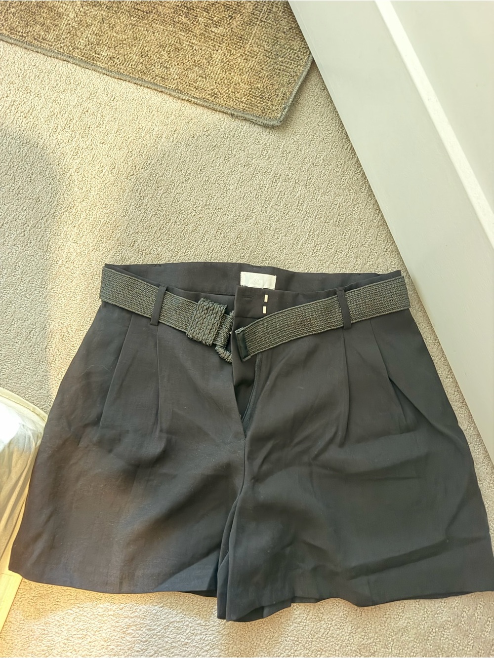 H&M Black High-Waist Pleated Women’s Shorts with Belt
